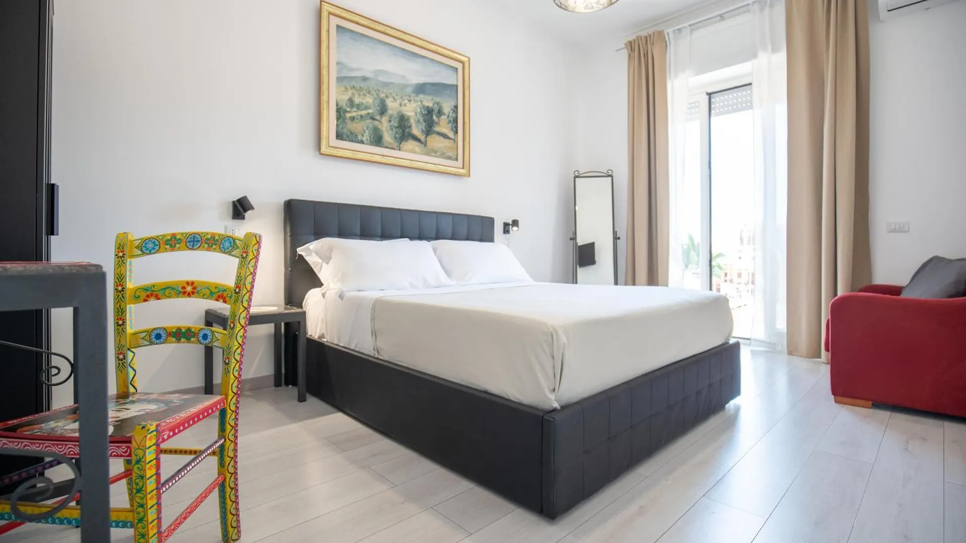 Catania Over Time - Tourist Rooms 0*,