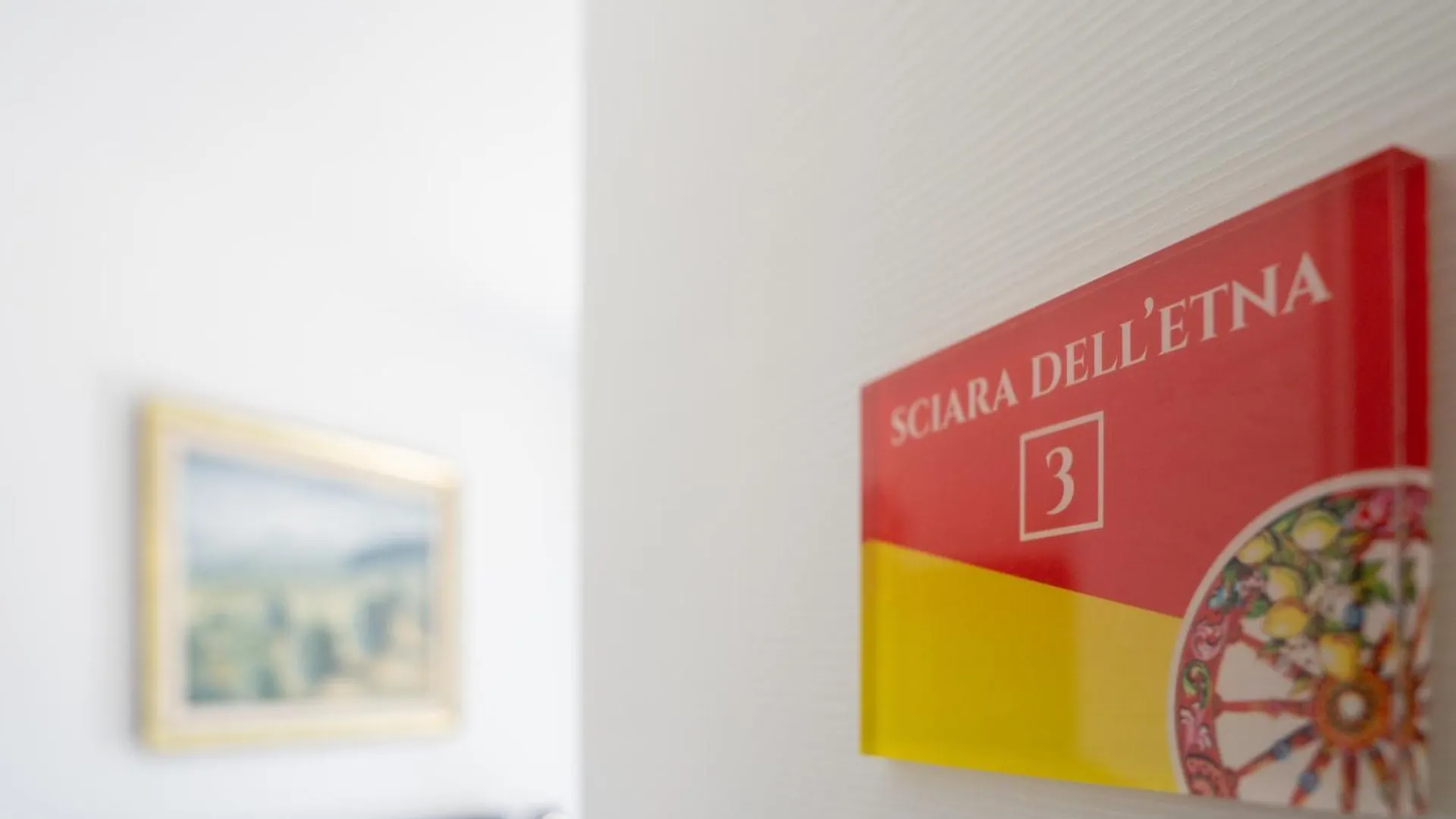 Catania Over Time - Tourist Rooms Italia